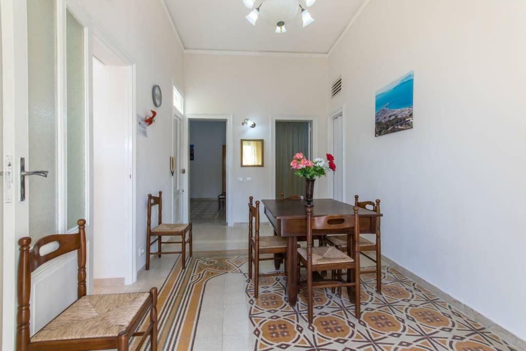 The Twins Rooms In Trapani 1 Exterior photo